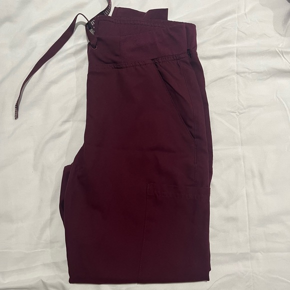 Med Couture Scrubs Joggers - Picture 1 of 2